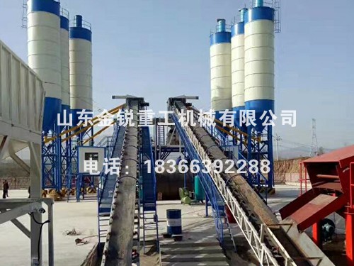 HLS180混凝土搅拌站