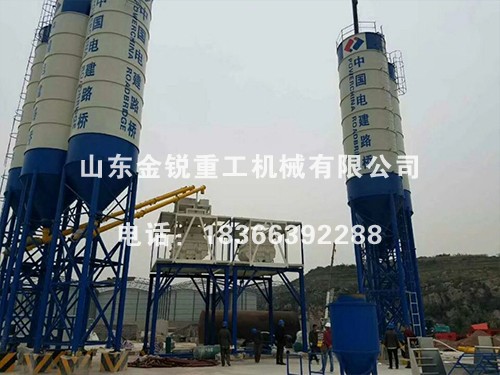 HLS120混凝土搅拌站
