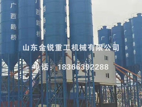 HLS120混凝土搅拌站